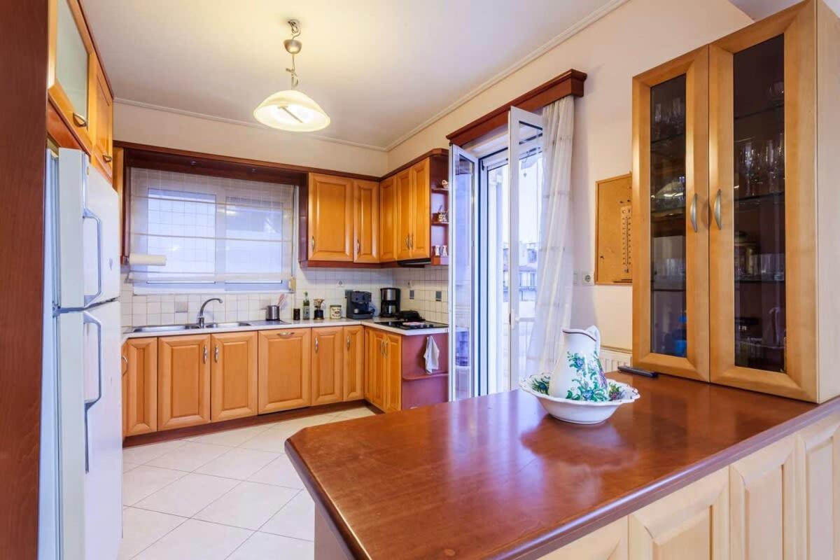 Spacious Urban Haven-Family Home, Perfect Location Каламата Екстер'єр фото