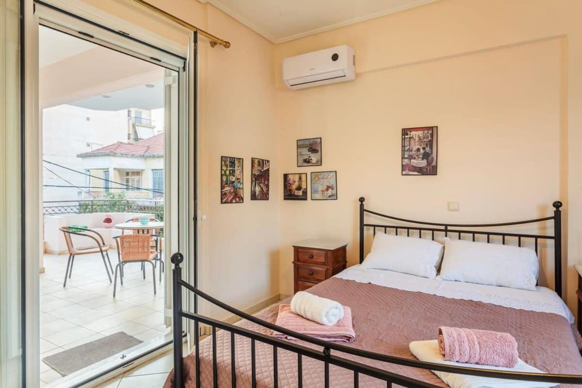 Spacious Urban Haven-Family Home, Perfect Location Каламата Екстер'єр фото