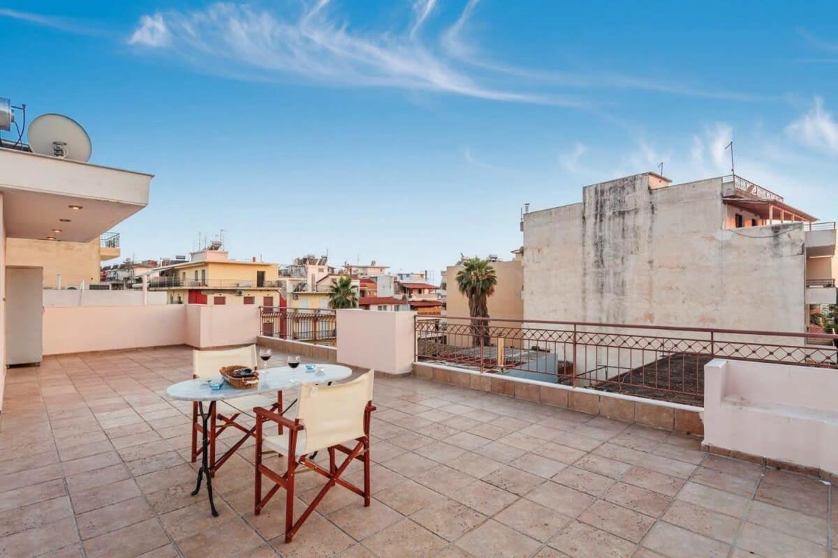 Spacious Urban Haven-Family Home, Perfect Location Каламата Екстер'єр фото