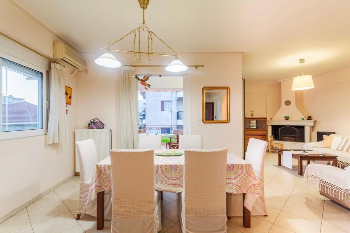 Spacious Urban Haven-Family Home, Perfect Location Каламата Екстер'єр фото